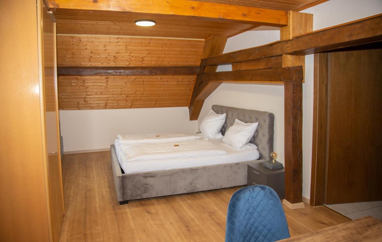 Weinhaus Kurtrierer Hof Hotel Leiwen Ngoại thất bức ảnh