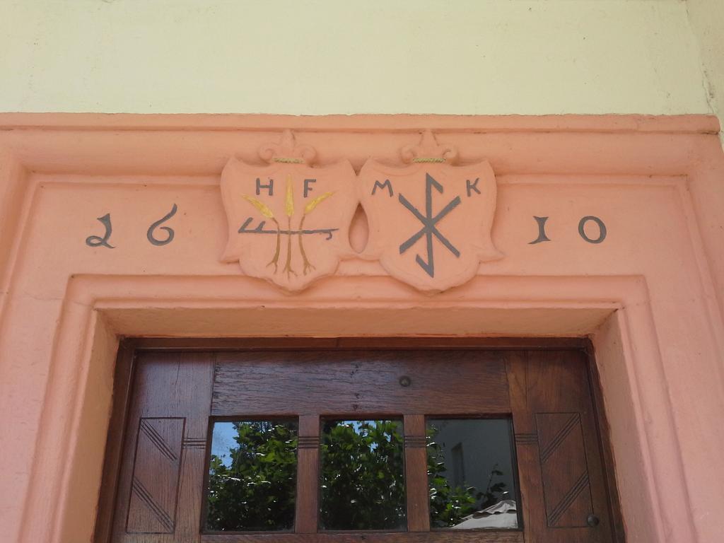 Weinhaus Kurtrierer Hof Hotel Leiwen Ngoại thất bức ảnh