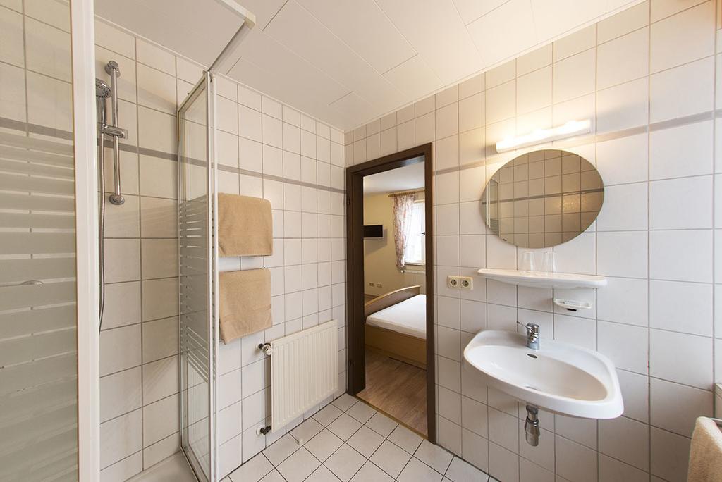 Weinhaus Kurtrierer Hof Hotel Leiwen Phòng bức ảnh
