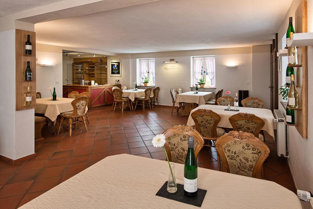 Weinhaus Kurtrierer Hof Hotel Leiwen Phòng bức ảnh