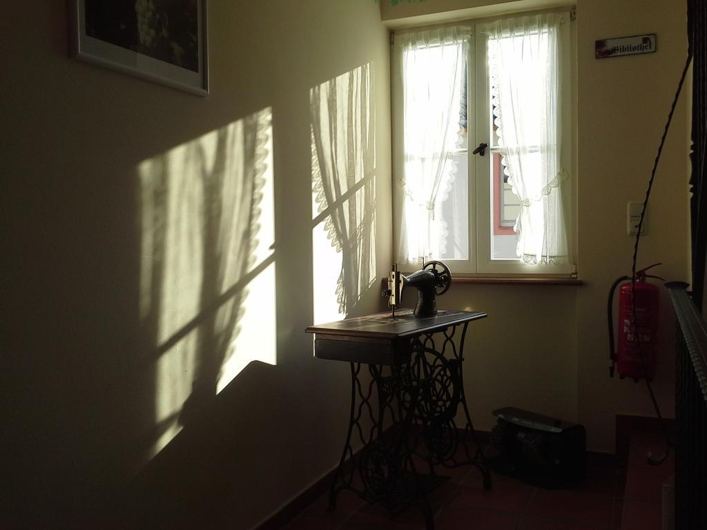 Weinhaus Kurtrierer Hof Hotel Leiwen Ngoại thất bức ảnh