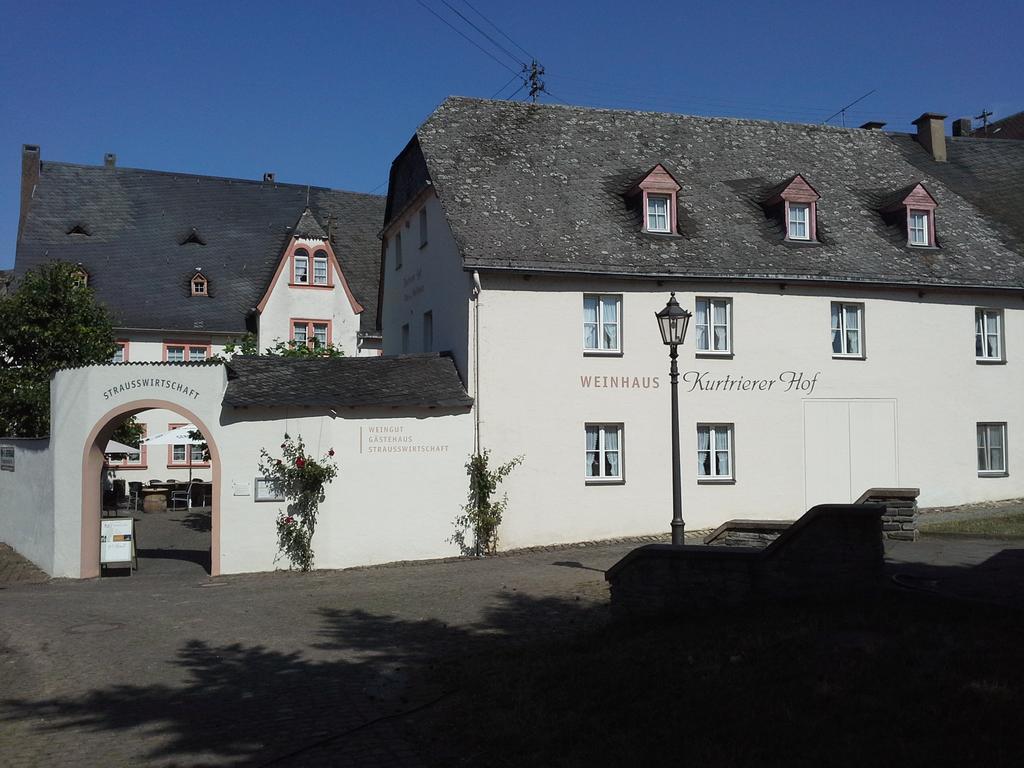Weinhaus Kurtrierer Hof Hotel Leiwen Ngoại thất bức ảnh